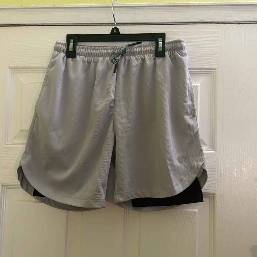 MEN’s 7” Flexliving basketball short size XS (26-30)